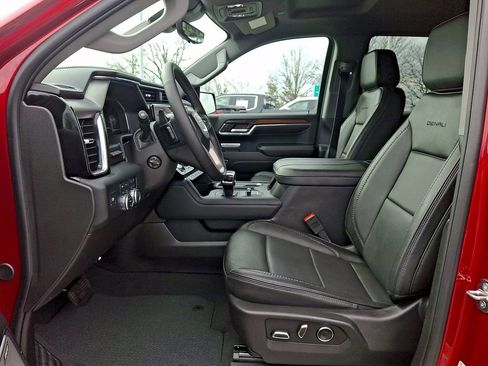 Used 2024 GMC Sierra 1500 Denali w/ Technology Package image 13