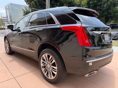 Used 2017 Cadillac XT5 Premium Luxury w/ Driver Assist Package FWD image 6