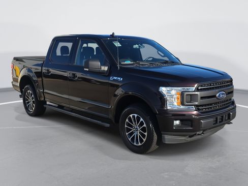 Used 2019 Ford F150 XLT w/ Equipment Group 302A Luxury image 3