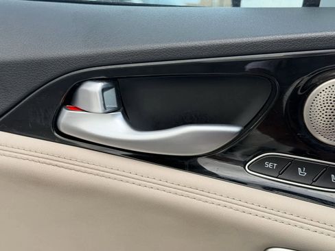 Used 2019 Kia Stinger Premium image 17