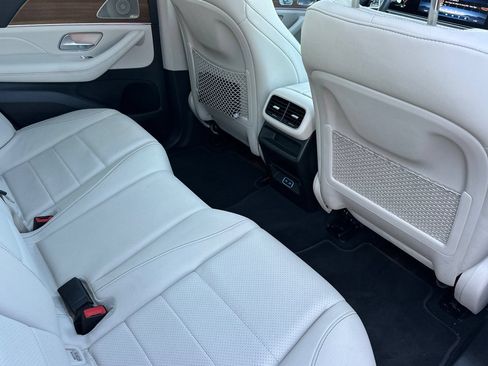Used 2024 Mercedes-Benz GLE 350 4MATIC image 18