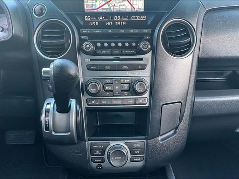 Used 2013 Honda Pilot Touring image 42