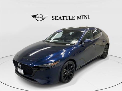 Used 2020 MAZDA MAZDA3 AWD Hatchback w/ Premium Pkg image 1