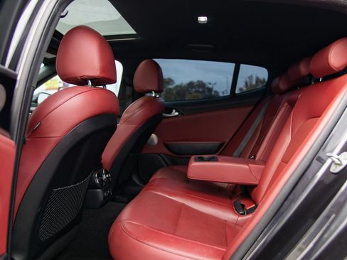 Used 2020 Kia Stinger GT-Line w/ Sun & Sound Package AWD/4WD image 25