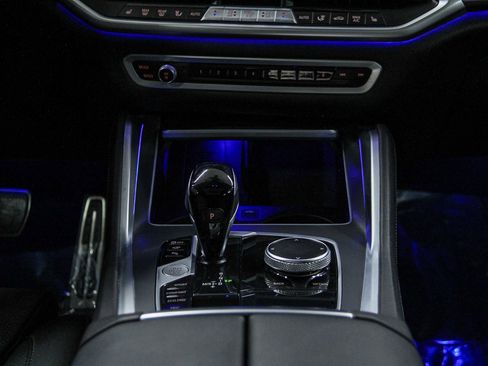 Certified 2023 BMW X6 xDrive40i w/ M Sport Package image 14