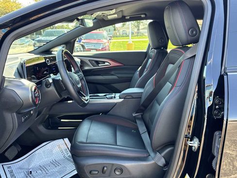 Certified 2024 Chevrolet Equinox EV RS image 18