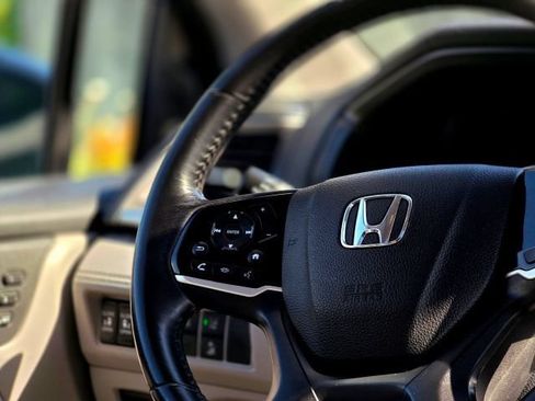 Used 2019 Honda Odyssey EX-L image 17