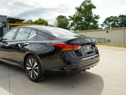 Used 2022 Nissan Altima 2.5 SV FWD image 21