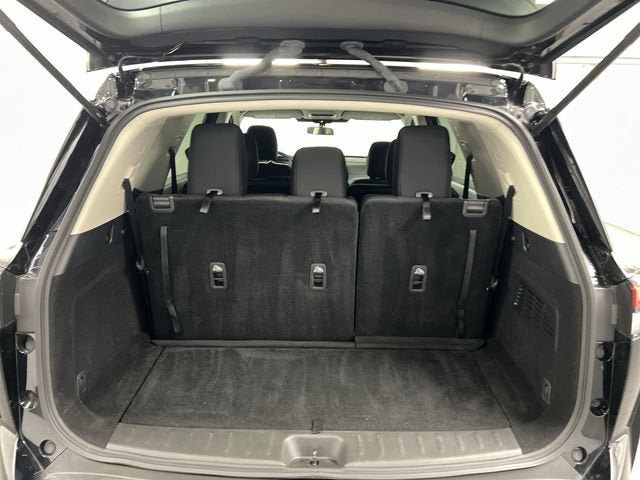 Used 2024 Nissan Pathfinder S FWD image 25