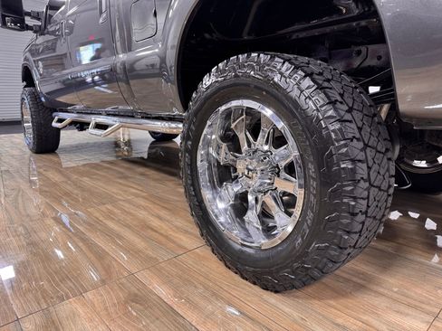 Used 2015 Ford F250 XLT w/ XLT Interior Package image 10