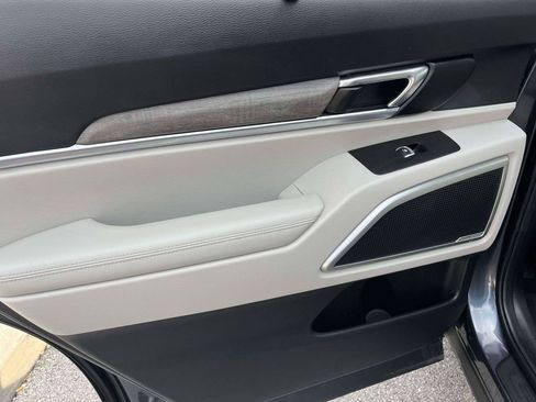 Used 2022 Kia Telluride EX image 6