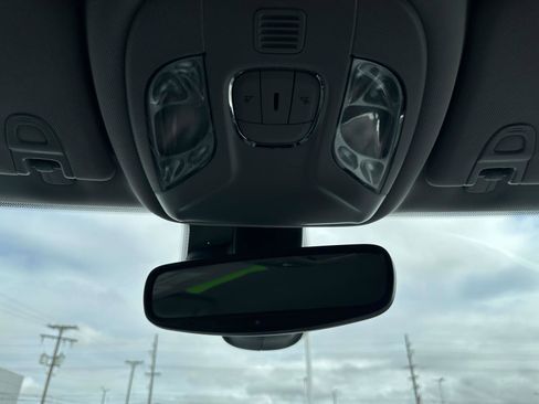 Used 2022 Jeep Compass Limited image 29