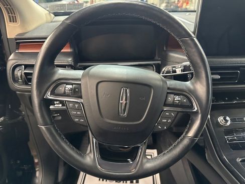 Used 2022 Lincoln Nautilus Reserve w/ Monochromatic Package image 28