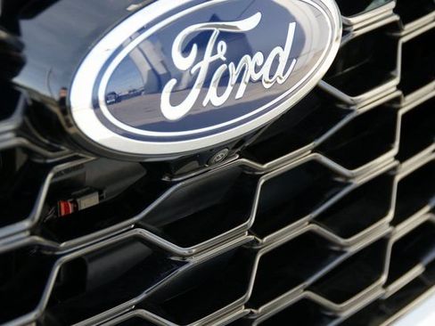 New 2026 Ford Explorer ST-Line w/ ST-Line Street Pack AWD/4WD image 9
