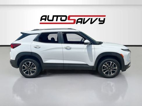 Used 2026 Chevrolet TrailBlazer LT w/ Convenience Package AWD/4WD image 8
