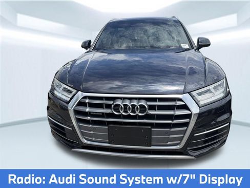 Used 2019 Audi Q5 2.0T Premium Plus w/ Premium Plus Package AWD/4WD image 2