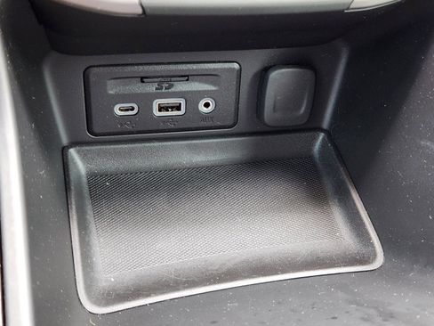 Used 2024 GMC Terrain AT4 w/ Infotainment Package II AWD/4WD image 17