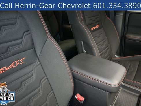 Used 2024 Nissan Frontier PRO-4X w/ Technology Package AWD/4WD image 28