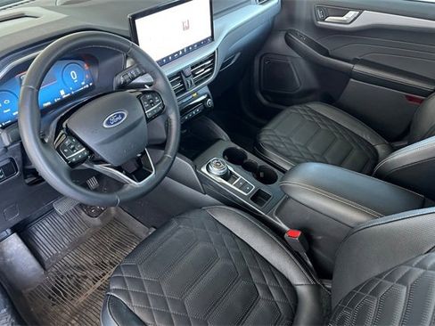 Used 2023 Ford Escape SE w/ PHEV Premium Package image 10