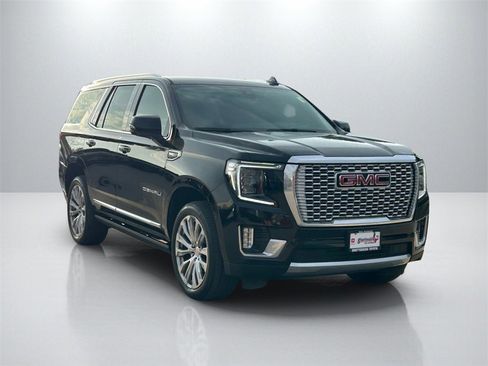 Used 2022 GMC Yukon Denali image 3