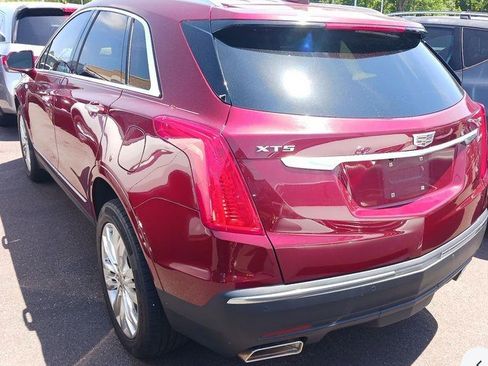 Used 2017 Cadillac XT5 Premium Luxury image 2