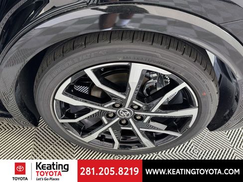 New 2026 Toyota Prius Plug-In Hybrid image 15