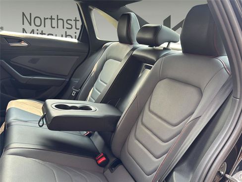 Used 2025 Volkswagen Jetta GLI Autobahn FWD image 24