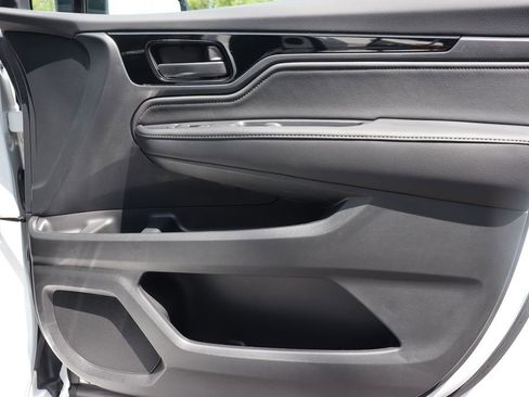 Certified 2026 Honda Odyssey Touring image 21