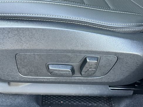 Used 2025 BMW X1 xDrive28i w/ Convenience Package image 14