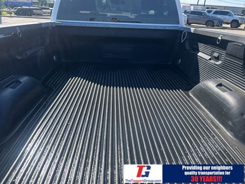 Used 2017 GMC Sierra 1500 2WD Regular Cab image 5