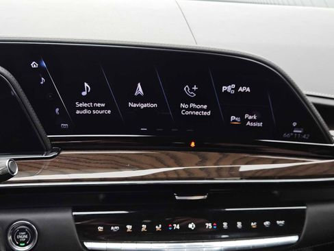 Used 2023 Cadillac Escalade Sport Platinum w/ Heavy-Duty Trailer Package image 17