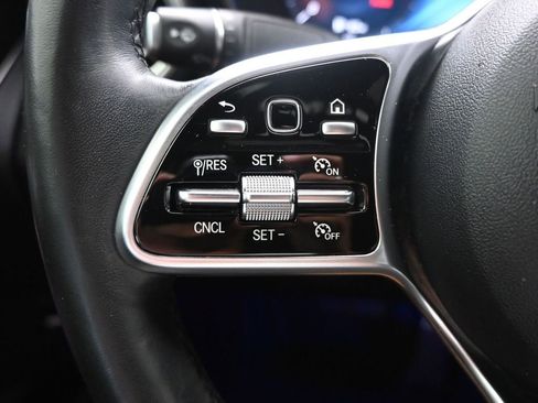 Used 2021 Mercedes-Benz GLC 300 4MATIC Coupe image 29