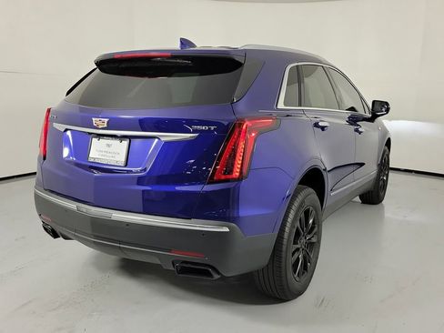 Certified 2025 Cadillac XT5 Luxury FWD image 3