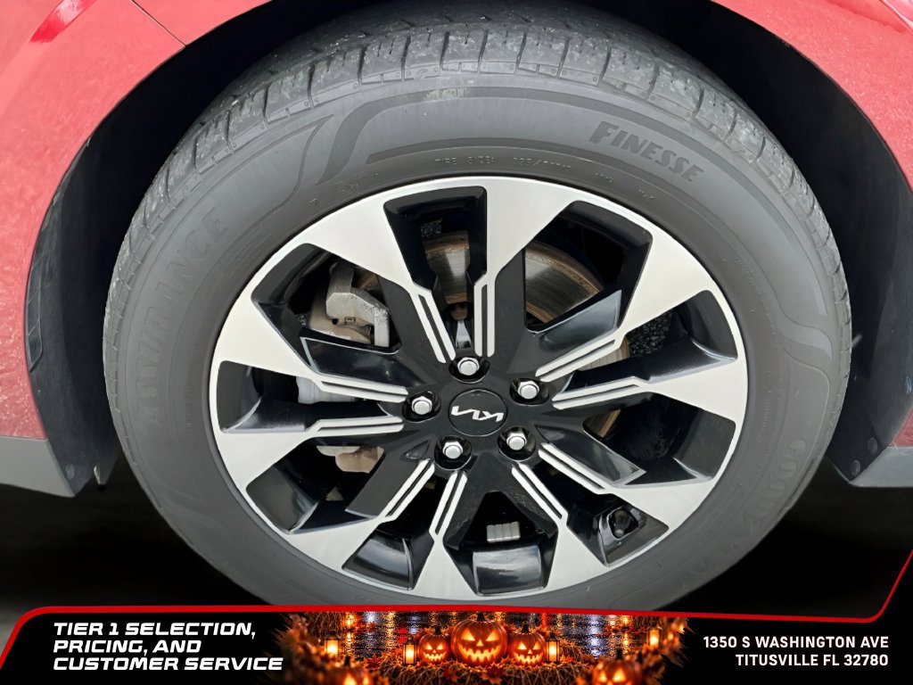 Used 2024 Kia Carnival EX FWD image 38