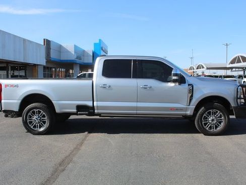 Used 2024 Ford F350 Limited w/ FX4 Off-Road Package AWD/4WD image 2