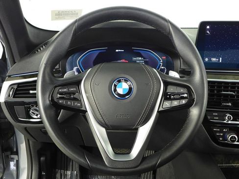 Certified 2023 BMW 530e 530e iPerformance w/ Convenience Package image 27