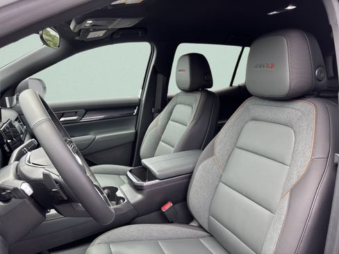 New 2026 GMC Terrain AT4 AWD/4WD image 12