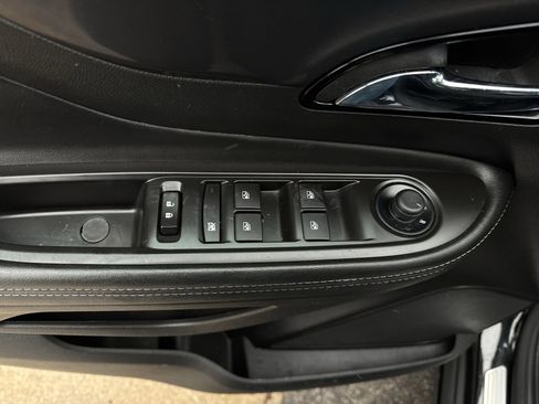 Used 2022 Buick Encore Preferred w/ Safety Package image 23