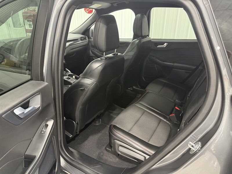 Used 2023 Ford Escape ST-Line w/ Tech Pack #1 FWD image 16