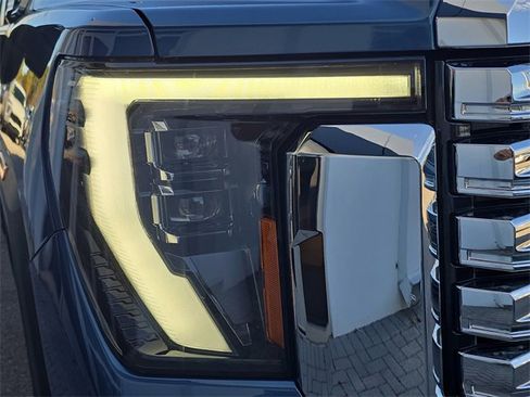 Certified 2024 GMC Sierra 2500 Denali w/ Denali Reserve Package image 10