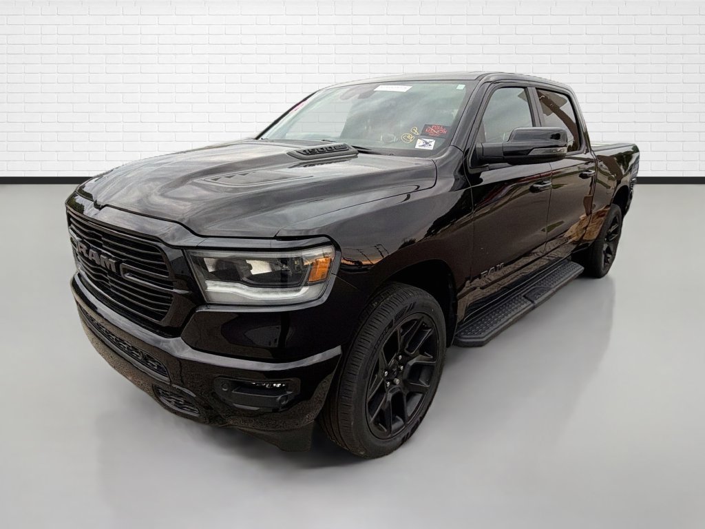 Used 2023 RAM 1500 Laramie AWD/4WD image 5