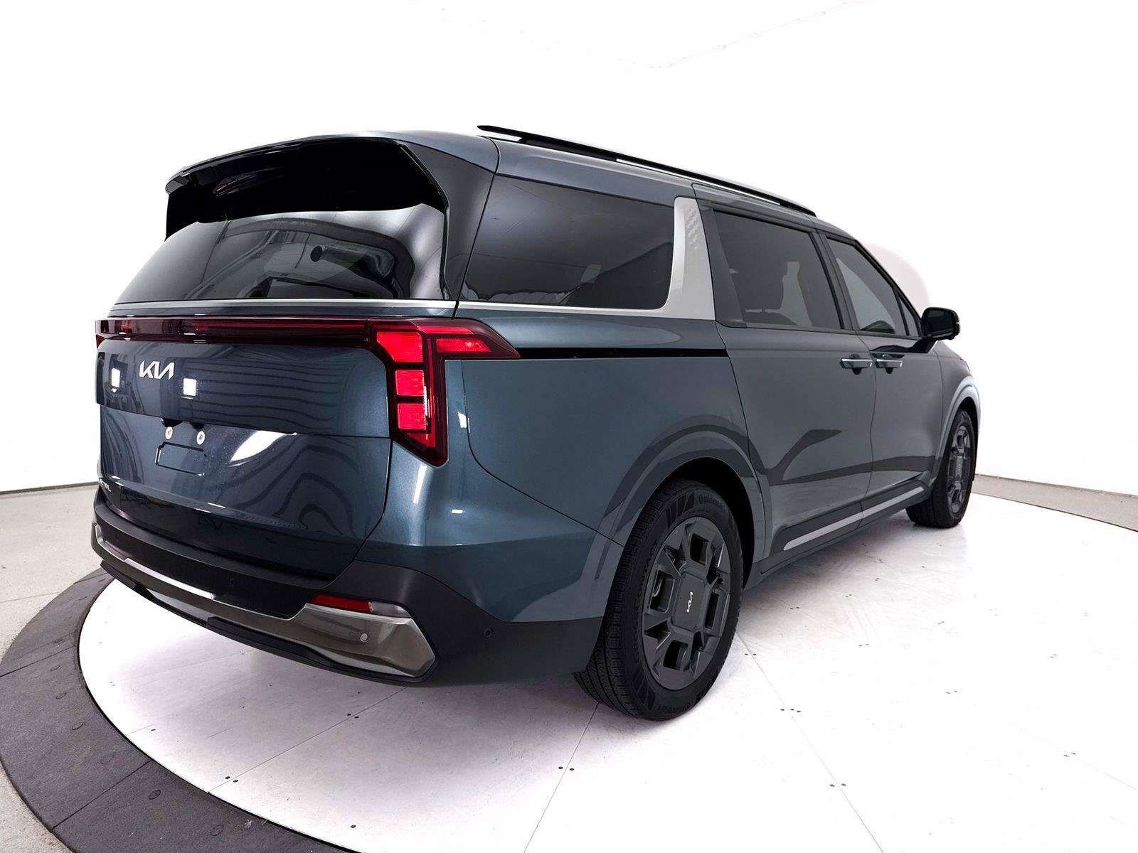 Used 2025 Kia Carnival SX FWD image 20