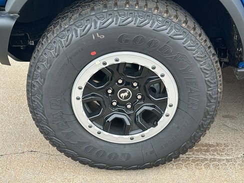 New 2026 Ford Bronco Badlands image 3