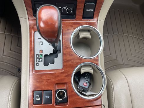 Used 2010 Toyota Highlander Limited image 19