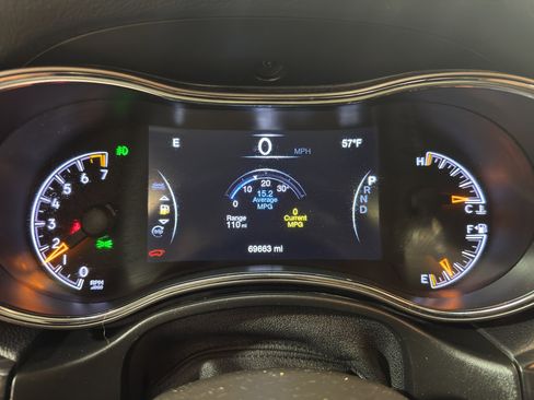 Used 2019 Jeep Grand Cherokee Limited X image 18