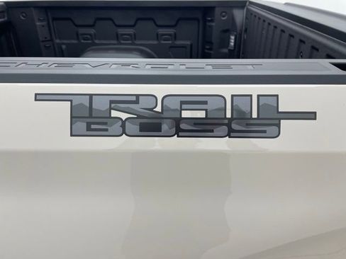 New 2026 Chevrolet Silverado 1500 Custom Trail Boss w/ Dark Appearance Package image 19