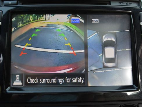 Used 2017 Nissan Maxima Platinum FWD image 21