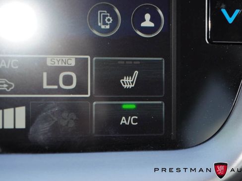 Used 2025 Subaru Outback Premium AWD/4WD image 29