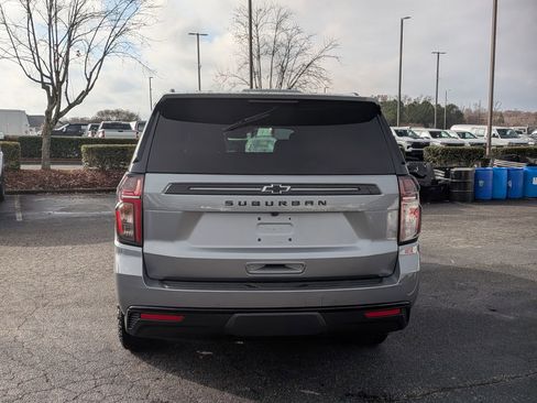 Certified 2024 Chevrolet Suburban Z71 w/ Luxury Package image 8