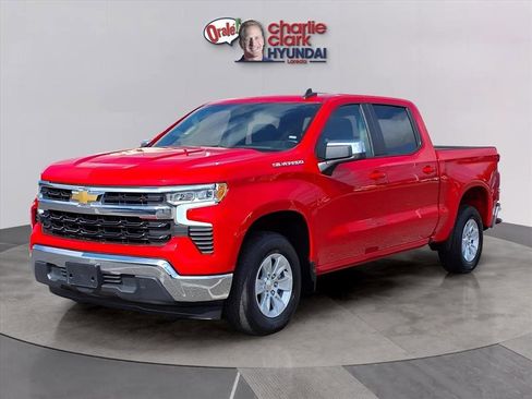 Used 2025 Chevrolet Silverado 1500 LT image 1
